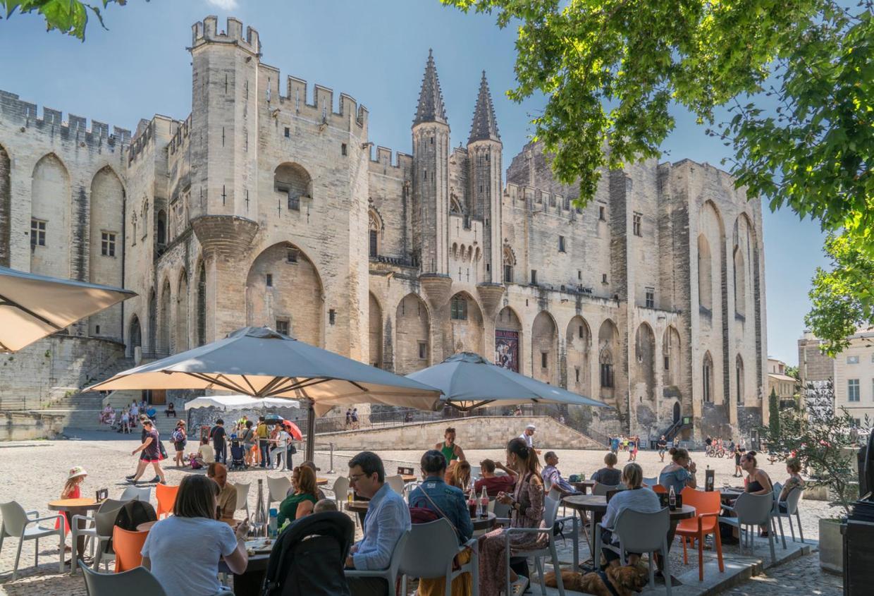 ô Portes Du Palais Avignon
